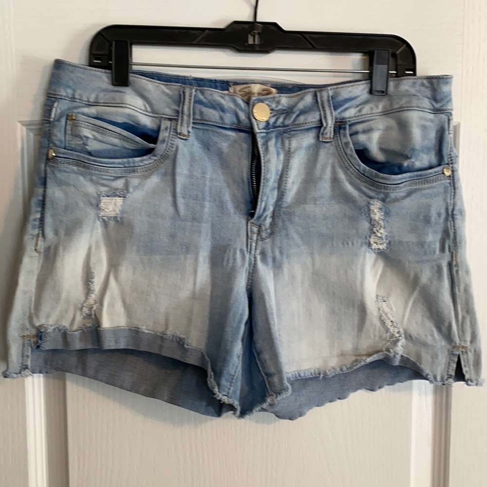 GUC - 7 for All Mankind women’s shorts Sz 14